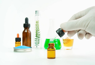 自然科学研究视角下的护肤成分 探索自然美产品的科学与美学融合